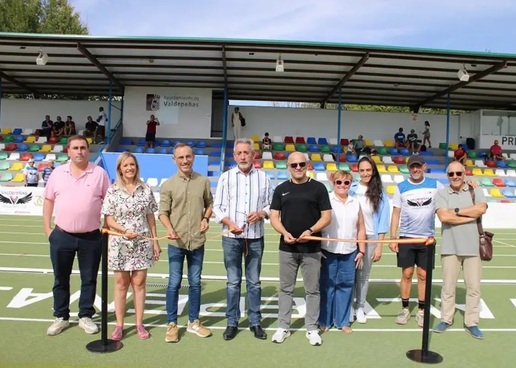 INAUGURADA LA PISTA DE ATLETISMO DE LA  MOLINETA EN VALDEPEÑAS