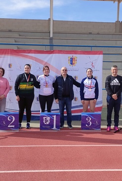 GRAN PARTICIPACIÓN DE ATLETAS EN EL CAMPEONATO DE LANZAMIENTOS LARGOS DE CLM