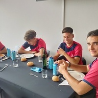 GRAN ACTUACIÓN DE NUESTROS ATLETAS SUB-18 EN EL FEDERACIONES DE PONTEVEDRA